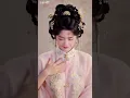 직진남 남자 의사가 후궁 비빈 몸에 빙의! 황제에게 아첨은커녕 매일 폭군에게 대드는데, 폭군은 대들수록 나를 더 총애한다!