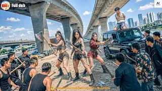 A Beggar Fled Ruthless Thugs Until Three Female War Gods Saved Him and Chose Him as Their Husband