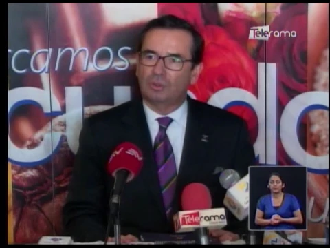 Presidente Correa firmó decretos para terminar 16 TBI