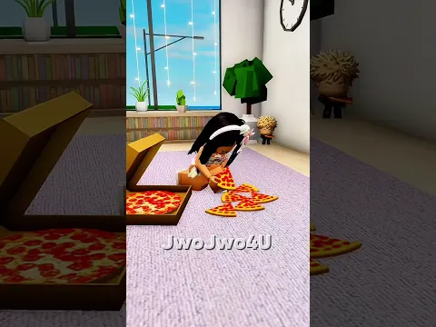 never comment on what a girl is eating ✨🍕 #roblox #shorts