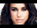 11 Sexy Photos of Lacey Chabert
