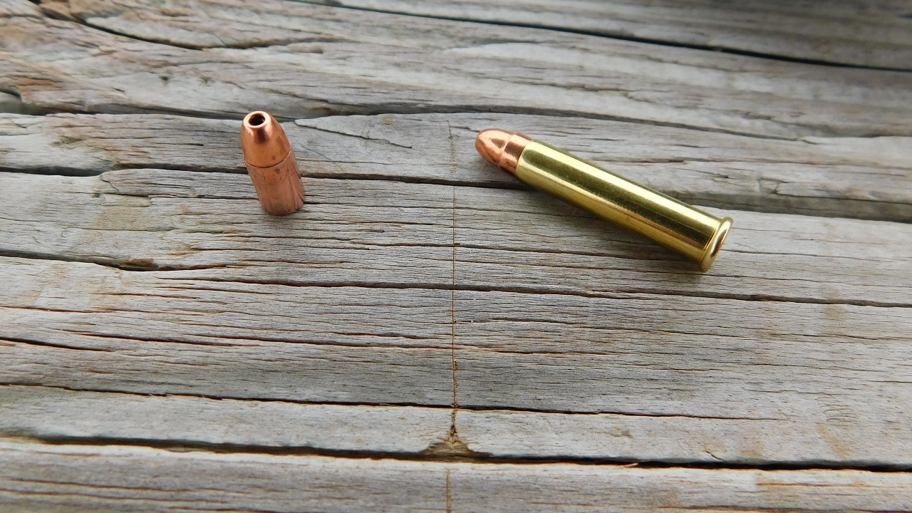 22 Magnum vs 380 ACP in Ballistic Gel