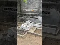 Download Lagu RUMAH DI KUBURAN NGINTIP DARI TOILET KELIATAN KUBURANNYA. ADA HANTU ENGGA?