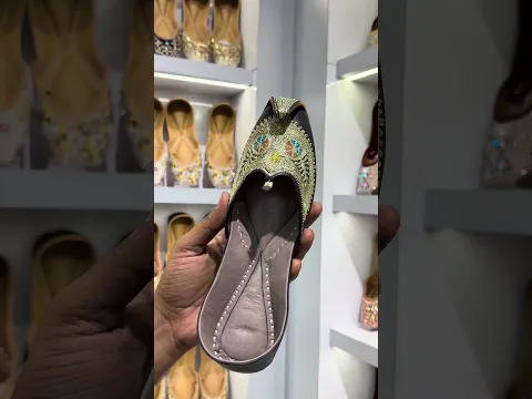 Punjab jutti palace gill Ludhiana #fashion #newsuitdesignforkarwachauth #shoes #design #love