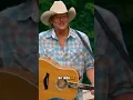 Download Lagu Who else still likes Bologna on white bread now and then? #AlanJackson #CountryMusic