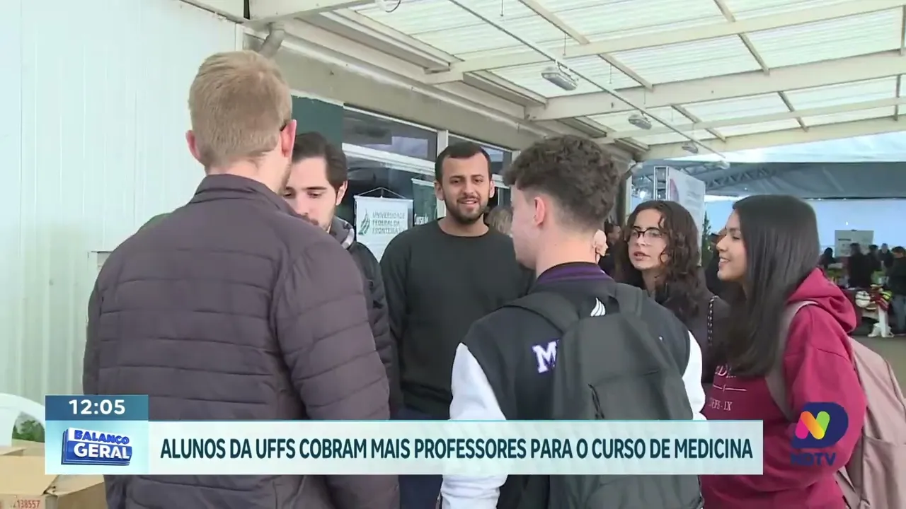 Alunos de Medicina da UFFS Chapecó cobram contratação de professores