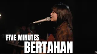 bertahan five minutes tami aulia