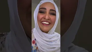 فاكر لما تقلي هسيبك يعني انا هجري وراك ولا أموت في هوالك ولا انا هاترجااك هلا رشدي 