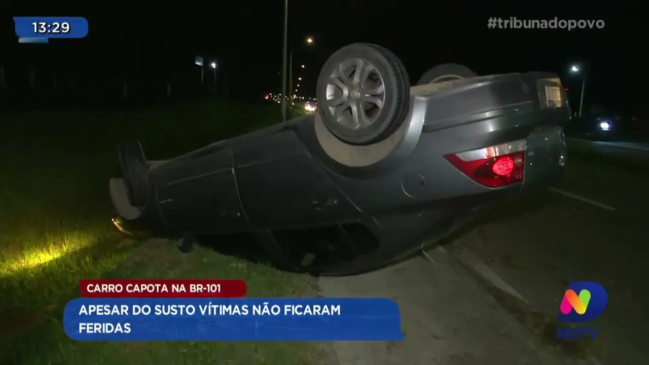 Carro capota na BR101: apesar do susto vítimas não ficaram feridas