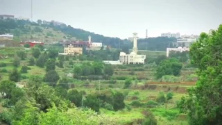 عيني ياللي للسهر فيك ماريه 