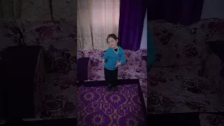 نايا مع مسلسل نسمات أيلول ههههه بلشت تهل وتدمع 