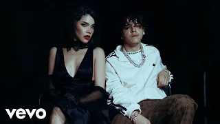 Kenia Os, Xavi - Malas Mañas (Video Oficial)