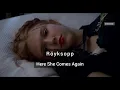 Download Lagu Röyksopp - Here She Comes Again (Español)