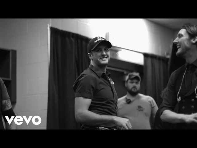 Download MP3 Luke Bryan - Play It Again (Official Music Video)