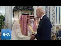 Download Lagu Biden ontmoet Saoedische koning en kroonprins tijdens bezoek aan Jeddah