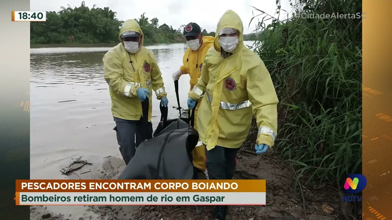 Pescadores encontram corpo boiando no Rio Itajaí Açu