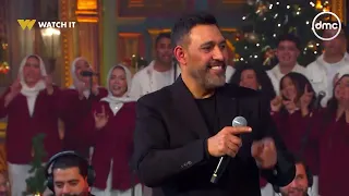 عمرو مصطفى حرفيا ولع الاستوديو وهو بيغني  بعتيني ليه  على مسرح  صاحبة السعادة        دندنها