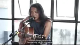 Download FELIX COVER - HADAPI DENGAN SENYUMAN MP3