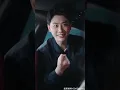 美女总裁在停车场随手拉个穷小伙要他当男友去赴宴，本以为会搞砸一切，殊不知让他装了波大的！一个电话全国四大首富纷纷现身，三个绝美女总裁都要嫁给他！