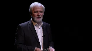 Владимир Витько прочёл для ГТРК «Иртыш» стихотворение Давида Самойлова — «Перебирая наши даты»