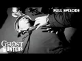 Download Lagu Ghost Hunters- Haunted Armory Attack | FULL EPISODE | Season 1 | Episode 7 | Lionsgate TV