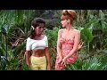 This Photo Is Not Edited Look Closer at the Gilligan s Island Blooper