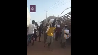 السودان مخازن دقيق الدعم السريع في متناول مواطنين 