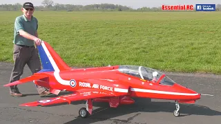 WOW !!! GIANT RED ARROWS BAe Hawk | TURBINE POWERED JET