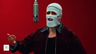 لو زهقانه كلميني البسي اي حاجه ونزليلي       دندنها