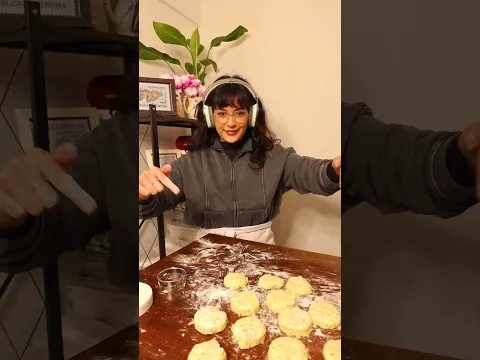 👩🏻‍🍳 ¿Quién dijo que las galletitas tenian que ser dulces? Hoy hacemos unas GALLETAS SALADAS 🤤