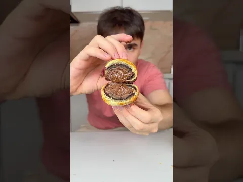 This croissant is crazy!🥐