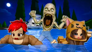 SOBREVIVIMOS al ATAQUE del MONSTRUO DE LA PLAYA en BROOKHAVEN con MANDARINA en ROBLOX
