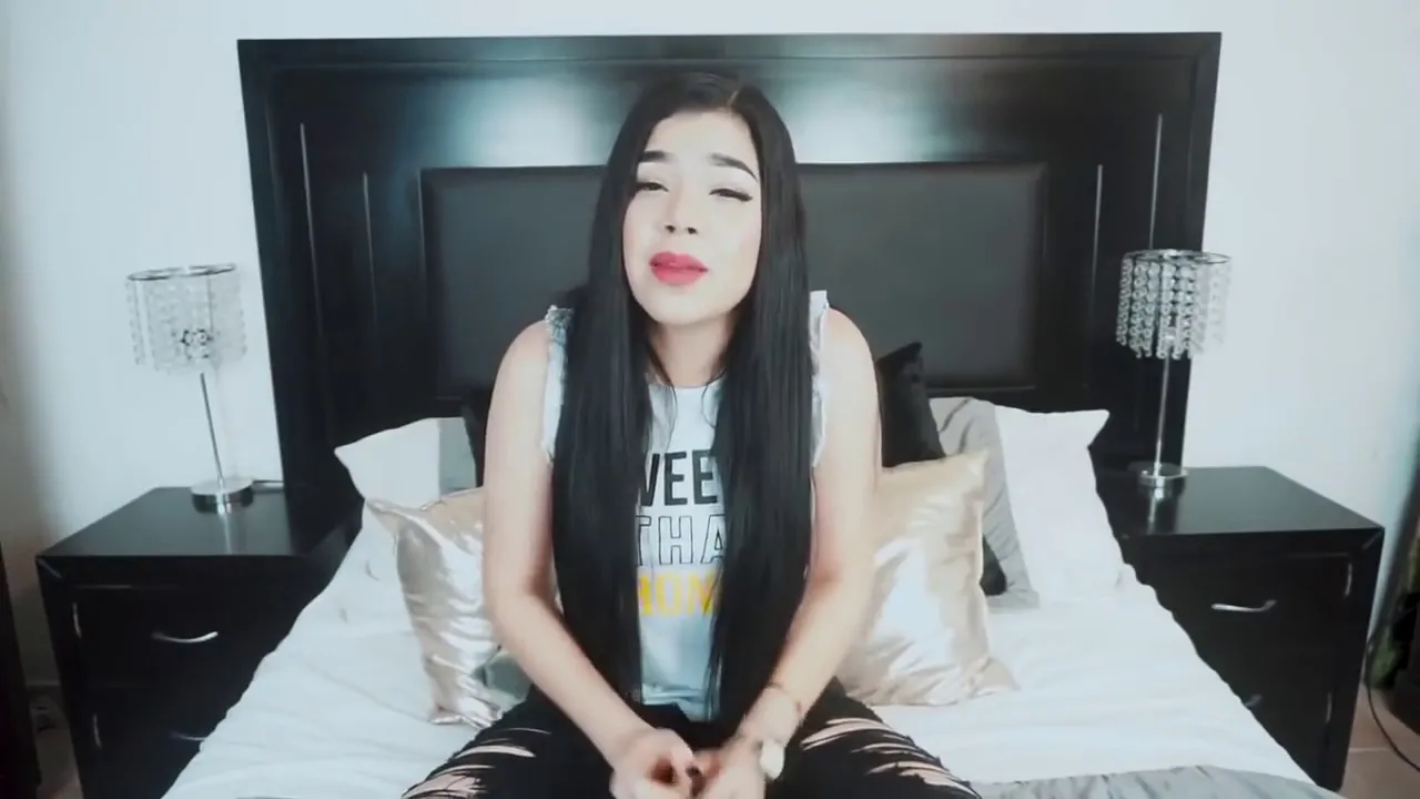 Kenia OS Regresa a YouTube y explica todo sobre JukiLop ❤🎀💎: video thumbnail