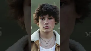 This Is My Fav Singer Like So I Can Meet Him 