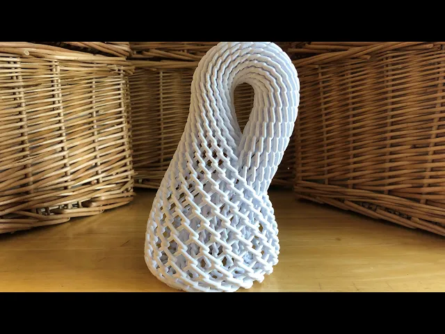 Chain Link Klein Bottle video thumbnail