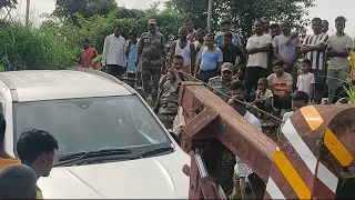 गाय तस्करी का अनोखा अंदाज✓पुलिस देखकर हैरान✓महंगी कार में 3 गाय सवार✓तस्कर फरार