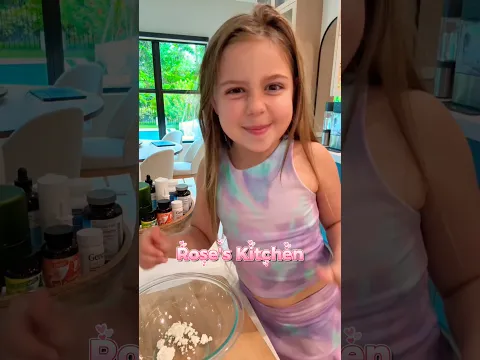 Rose Makes Cheesy Bread