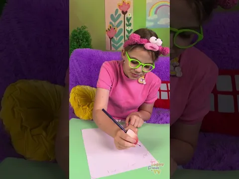 Creative Makeup Sponge Hack for Little Artists! #shorts
