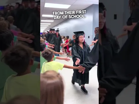 Big Sister Gets Emotional On Her Last Day Of School 🥺
