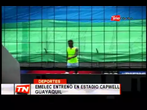 Emelec entrenó en estadio Capwell