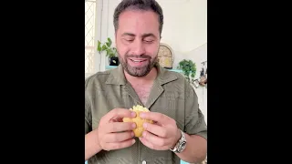 حولت سندويشة البيض اليابانية المشهورة لأفخم برغر