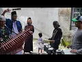 Download Lagu Keren!!! Pengamen Jalanan Menyanyikan \