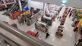Inside the World s Largest Walmart