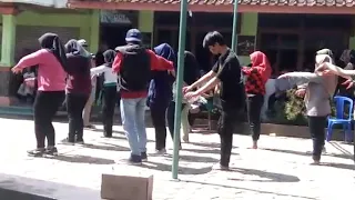 flashmob zombie in area class x ips 1