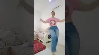 9 Octobre 2025تعليم الرقص الشرقي راقصة وملكة الجمال فرح لبنان رقص رياضة سباحة 