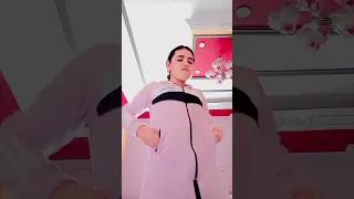 أحمد تف عليا يا مامي 