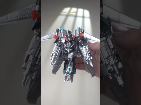 Kalo Blokees Optimus Prime Jetwing nya warna Hitam gimana ?