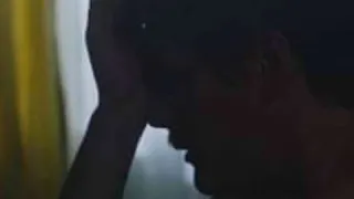 عايروني بيكي ينور عنيا عشان بحبك 