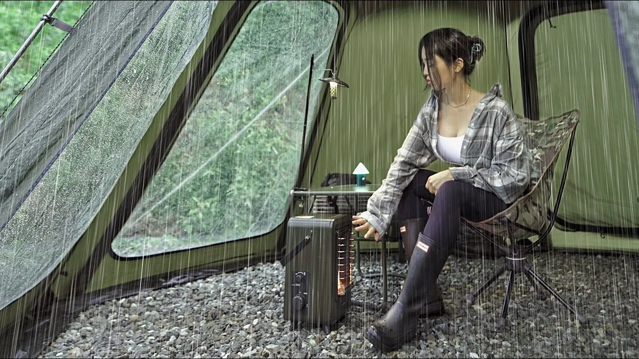 비가 몰아치는 텐트 안에서 24시간 폭우 우중캠핑 ☔️ 파전 . 빗소리 ASMR . 솔로캠핑 . 캠핑 브이로그 . サムネイル