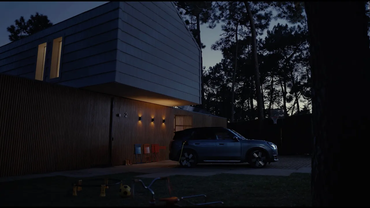 MINI France — MINI — Recharge Your MINI at Home (YouTube video ad)